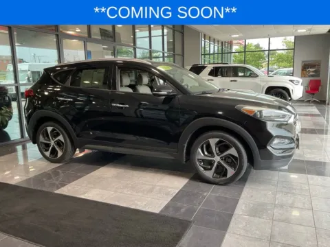 Black 2016 Hyundai Tucson Limited for sale in Kansas City, MO