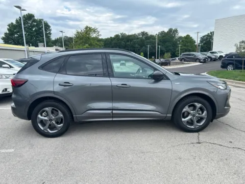 More photos of 2024 Ford Escape ST-Line at Jay Wolfe Toyota, MO