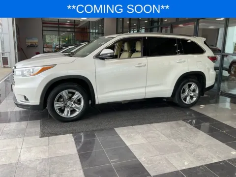 Another view of 2015 Toyota Highlander Limited for sale in Kansas City, MO at Jay Wolfe Toyota