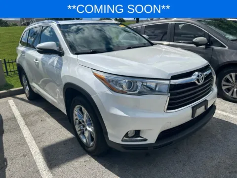 Photos of 2015 Toyota Highlander Limited for sale in Kansas City, MO at Jay Wolfe Toyota