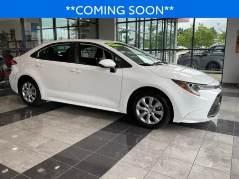 White 2024 Toyota Corolla LE for sale in Kansas City, MO