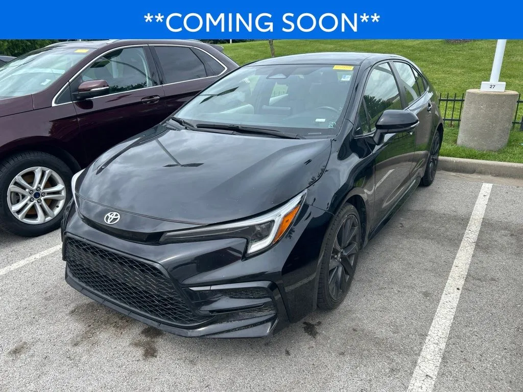 2023 Toyota Corolla SE FWD photo