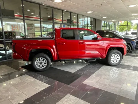 More photos of 2026 Toyota Tacoma SR5 at Jay Wolfe Toyota, MO