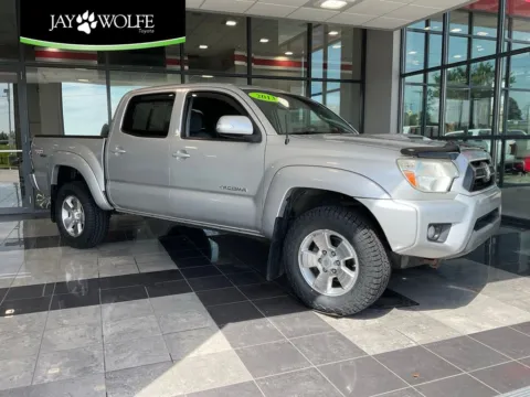 Silver 2013 Toyota Tacoma for sale in Kansas City, MO