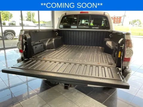 More photos of 2013 Toyota Tacoma at Jay Wolfe Toyota, MO