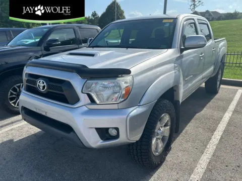 Silver 2013 Toyota Tacoma for sale in Kansas City, MO