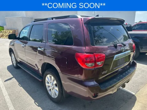 More photos of 2011 Toyota Sequoia Platinum at Jay Wolfe Toyota, MO