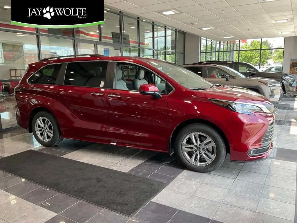 Red 2026 Toyota Sienna XLE for sale in Kansas City, MO