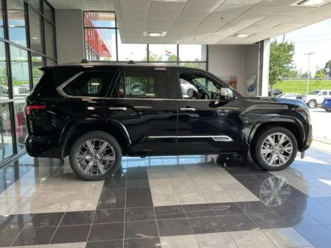More photos of 2024 Toyota Sequoia Capstone at Jay Wolfe Toyota, MO