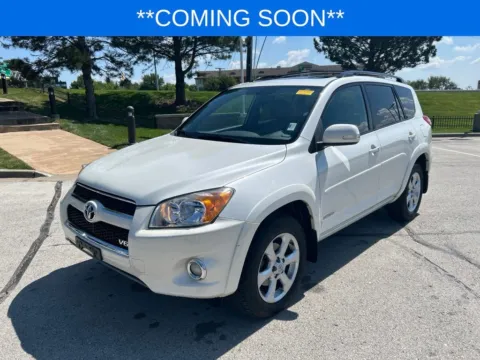 White 2010 Toyota RAV4 Limited for sale in Kansas City, MO