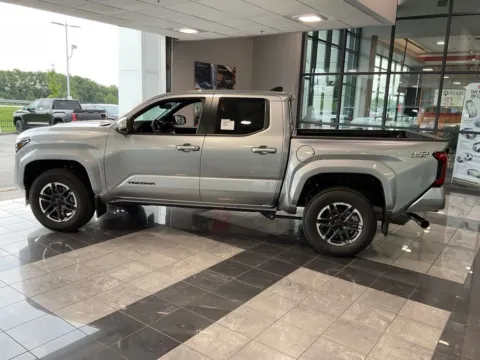 More photos of 2026 Toyota Tacoma TRD Sport at Jay Wolfe Toyota, MO