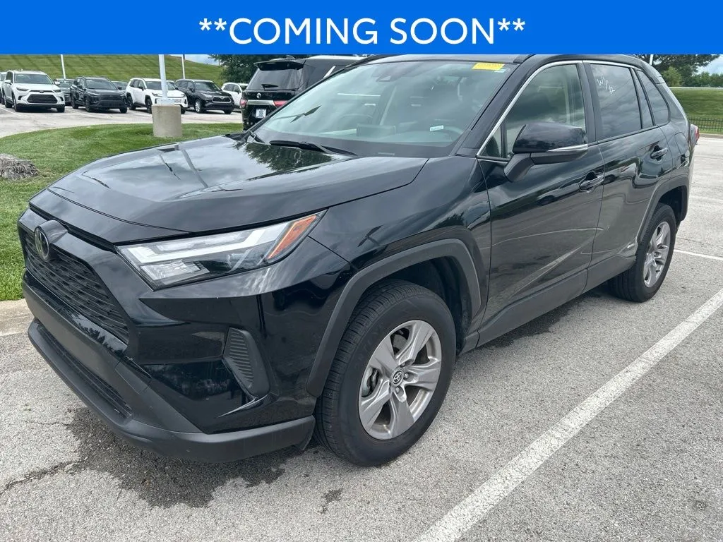 Black 2025 Toyota RAV4 Hybrid XLE for sale in Kansas City, MO