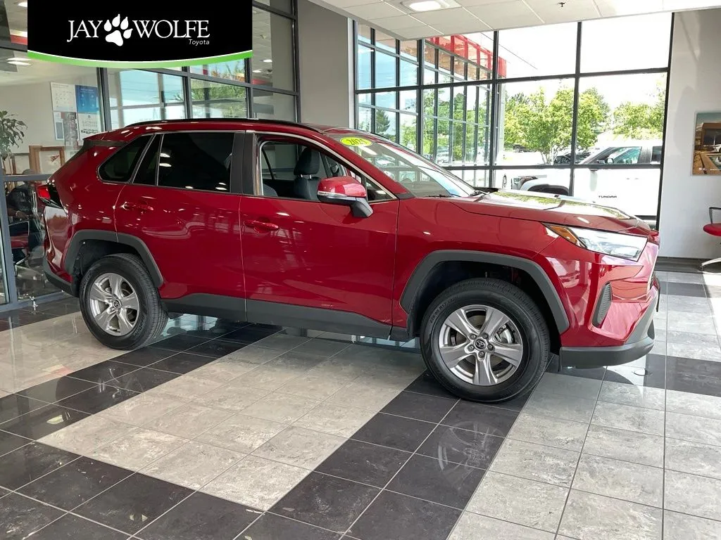 Unknown 2025 Toyota RAV4 XLE for sale in Kansas City, MO
