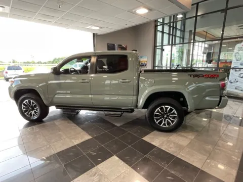 More photos of 2023 Toyota Tacoma TRD Sport at Jay Wolfe Toyota, MO