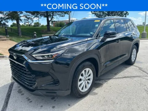 Black 2025 Toyota Grand Highlander XLE for sale in Kansas City, MO