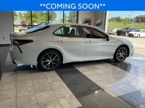 More photos of 2024 Toyota Camry SE at Jay Wolfe Toyota, MO