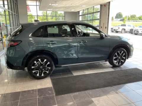 More photos of 2026 Honda HR-V EX-L at Jay Wolfe Toyota, MO