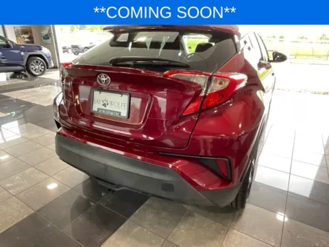 More photos of 2018 Toyota C-HR XLE at Jay Wolfe Toyota, MO