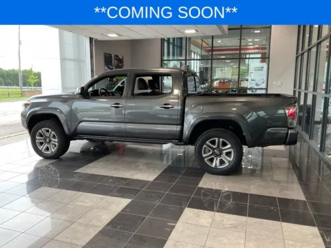 More photos of 2019 Toyota Tacoma Limited at Jay Wolfe Toyota, MO