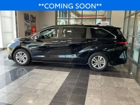 More photos of 2024 Toyota Sienna Limited at Jay Wolfe Toyota, MO