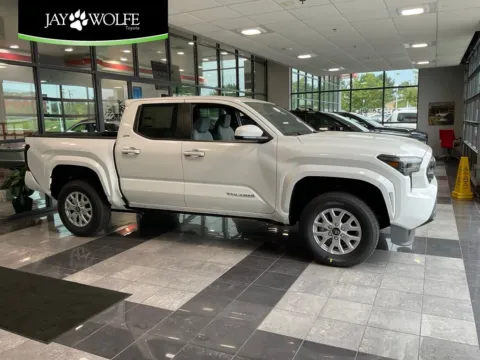White 2026 Toyota Tacoma SR5 for sale in Kansas City, MO