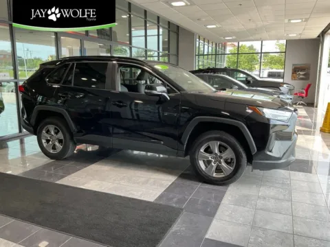 Black 2024 Toyota RAV4 XLE for sale in Kansas City, MO