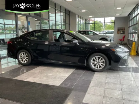 Black 2025 Toyota Camry LE for sale in Kansas City, MO