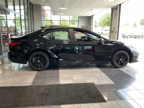 More photos of 2026 Toyota Camry SE at Jay Wolfe Toyota, MO