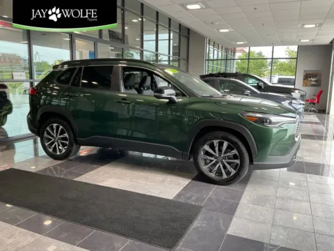Green 2025 Toyota Corolla Cross XLE for sale in Kansas City, MO