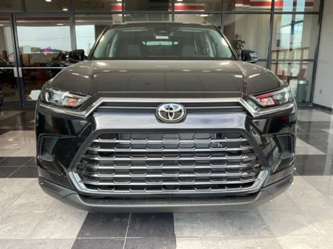 Photos of 2026 Toyota Grand Highlander Hybrid XLE for sale in Kansas City, MO at Jay Wolfe Toyota