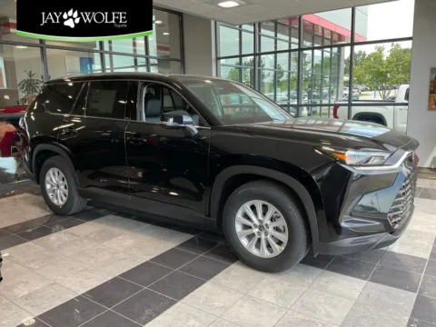 Black 2026 Toyota Grand Highlander Hybrid XLE for sale in Kansas City, MO