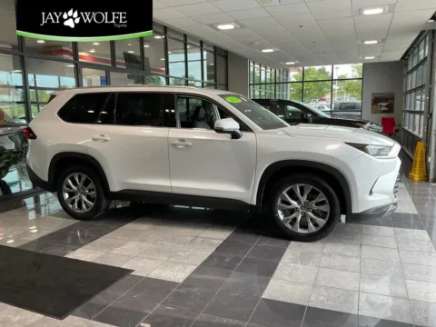 Unknown 2024 Toyota Grand Highlander Limited for sale in Kansas City, MO