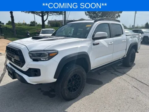 White 2021 Toyota Tacoma TRD Pro for sale in Kansas City, MO