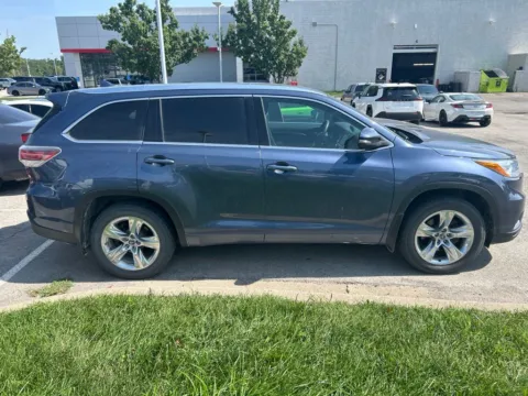 Another view of 2016 Toyota Highlander Limited for sale in Kansas City, MO at Jay Wolfe Toyota