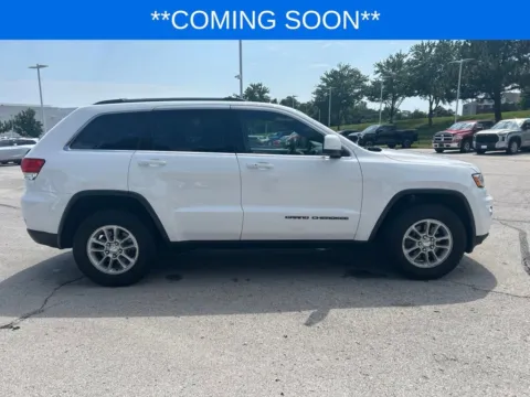 More photos of 2018 Jeep Grand Cherokee Laredo E at Jay Wolfe Toyota, MO