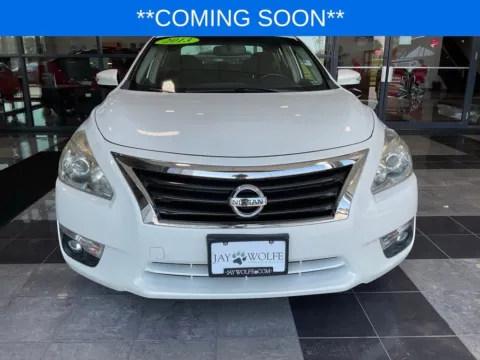 Photos of 2013 Nissan Altima 2.5 SV for sale in Kansas City, MO at Jay Wolfe Toyota
