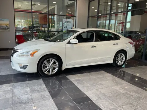 Another view of 2013 Nissan Altima 2.5 SV for sale in Kansas City, MO at Jay Wolfe Toyota