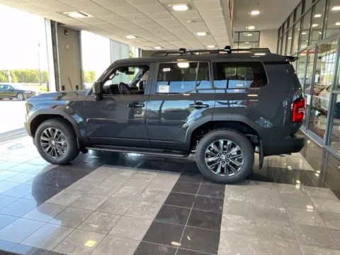 More photos of 2027 Toyota Land Cruiser at Jay Wolfe Toyota, MO
