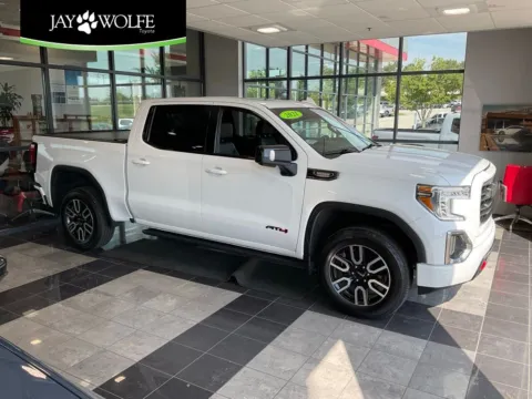 White 2021 GMC Sierra 1500 AT4 for sale in Kansas City, MO