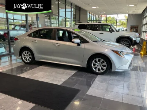 Silver 2024 Toyota Corolla LE for sale in Kansas City, MO