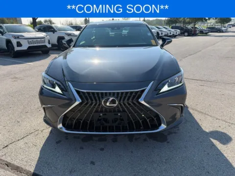 Photos of 2022 Lexus ES 250 for sale in Kansas City, MO at Jay Wolfe Toyota