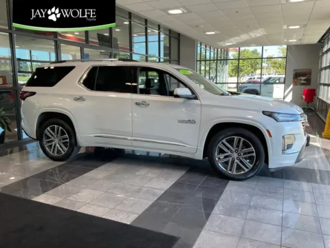 Unknown 2023 Chevrolet Traverse High Country for sale in Kansas City, MO