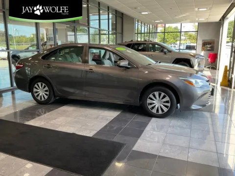 Gray 2017 Toyota Camry LE for sale in Kansas City, MO