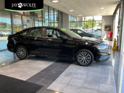 Black 2020 Volkswagen Jetta 1.4T SE for sale in Kansas City, MO