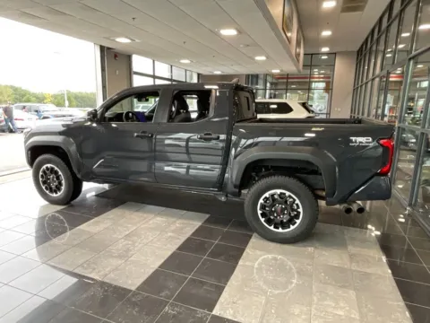More photos of 2025 Toyota Tacoma Hybrid TRD Off Road at Jay Wolfe Toyota, MO