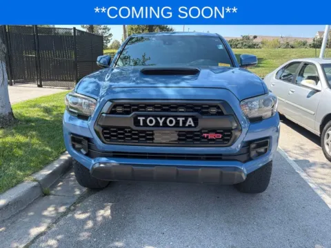 Photos of 2018 Toyota Tacoma TRD Pro for sale in Kansas City, MO at Jay Wolfe Toyota