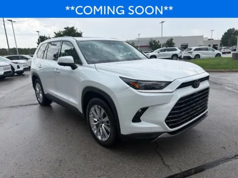 Another view of 2024 Toyota Grand Highlander Platinum for sale in Kansas City, MO at Jay Wolfe Toyota