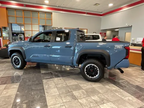 More photos of 2026 Toyota Tacoma TRD Off-Road at Jay Wolfe Toyota, MO