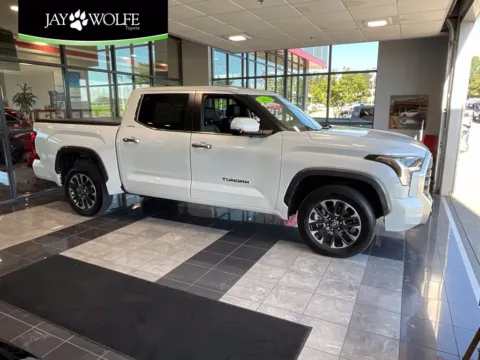 Unknown 2025 Toyota Tundra Limited for sale in Kansas City, MO