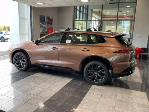 More photos of 2026 Toyota Crown Signia Limited at Jay Wolfe Toyota, MO